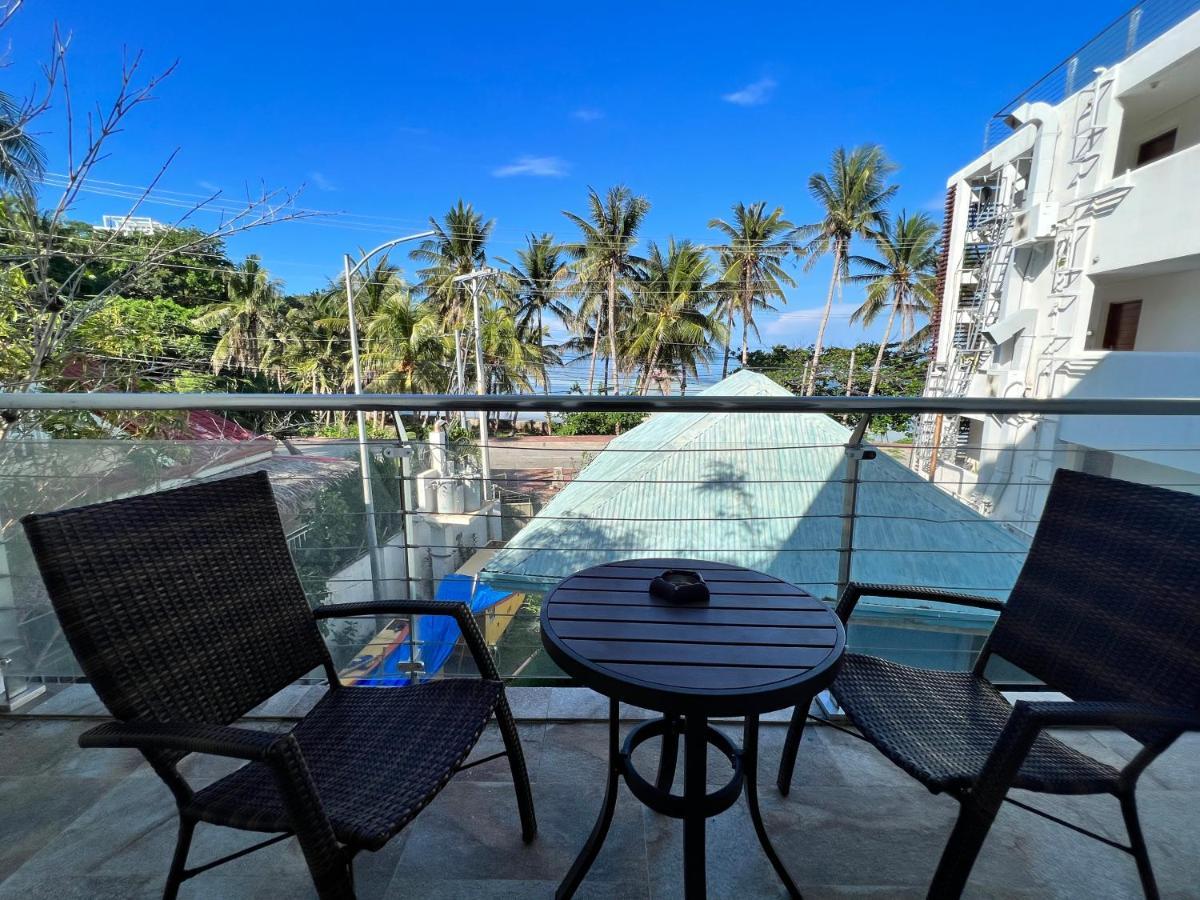 Aira Boracay Hotel Boracay Island Exterior photo